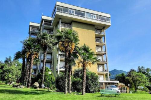 Tennis & Swim Apartment