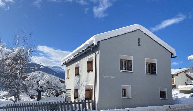 Tgesa Grischa, Lenz/Lantsch, detached vacation home - ideal for up to 8 people