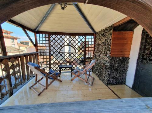 Typical mountain mansarda close to Fiera Rho Milano MIND in Pero