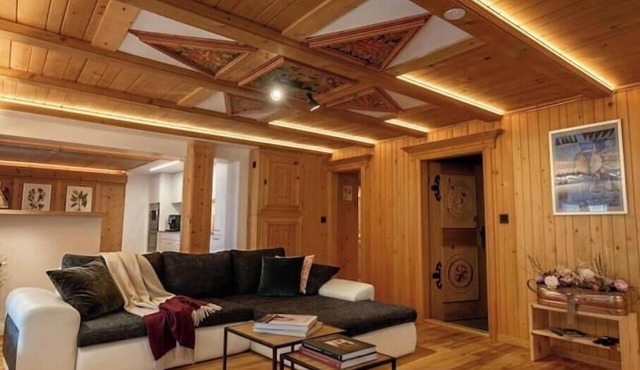 Unique Three-Bedroom Residence in Zernez!