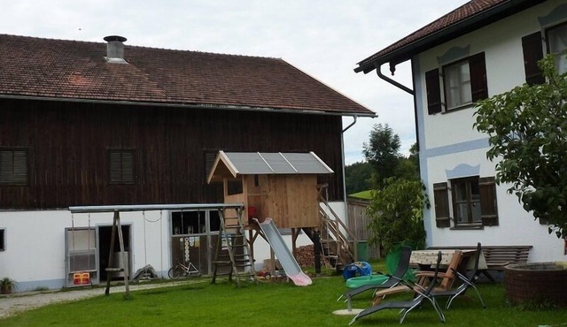 Vacation apartment -4 persons, 65sqm, 2 bedrooms, balcony in Eggstätt