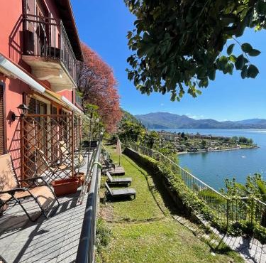 Villa Angelina - Lake View Dreams in Cannero Riviera