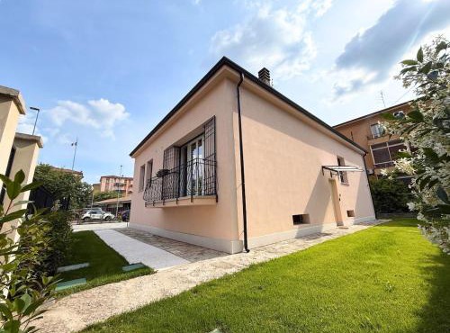 Villa Budi - 3 Suites con bagno privato, Garage e 4 posti auto