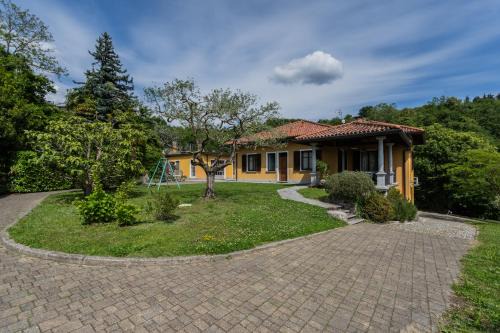 Villa Canturina - Private apartment in a villa with exclusive garden and free parking