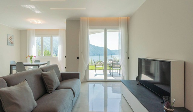 Villa Caterina–Diamante Lake View Garden