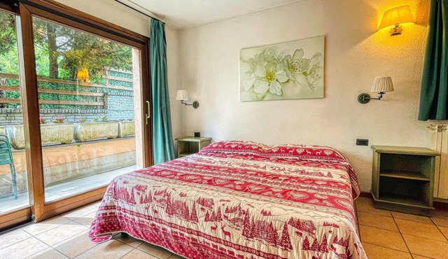 Villa Frejus - CLASSIC ONE-BEDROOM APARTMENT sleeps 5 in Bardonecchia