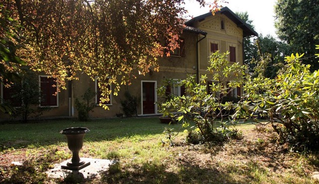 Villa Helios Holiday Home - Centre, Lake, 10' car - Free parking Self check-in Airco