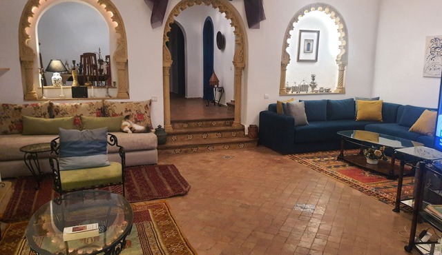 VILLA MEUBLEE DE CHARME A BOUZNIKA BAY in Cherrat