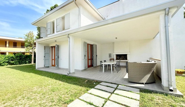 VILLA NINA by Interhome in Comacchio