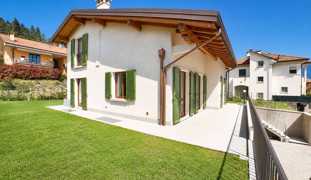 Villetta Pastura by Lago Reisen