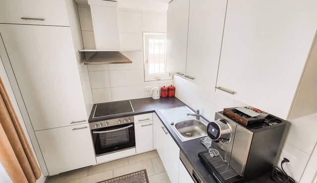 VK - VBD - Zurich Airport - Homestay - Villa Bassersdorf