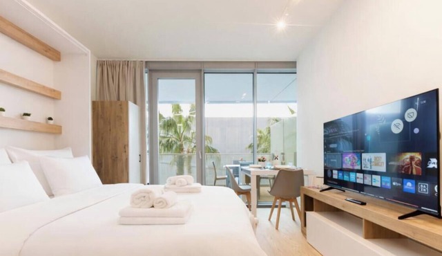 WaterfrontLux |Studio|A/C|Parking|GYM| By Til in Genova