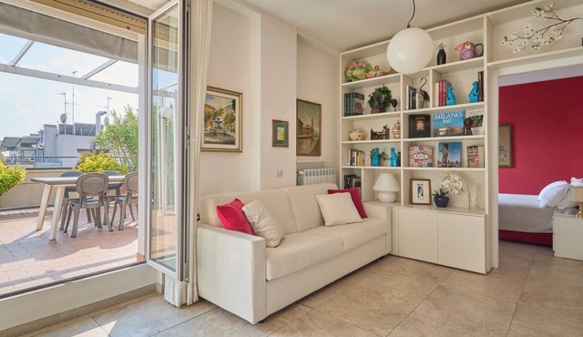 Wonderful Penthouse 3 km from the City Center with large terrace