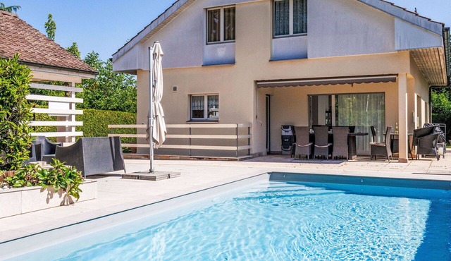 Wonderful private villa for 8 people with private pool, WIFI, TV, terrace and pets allowed