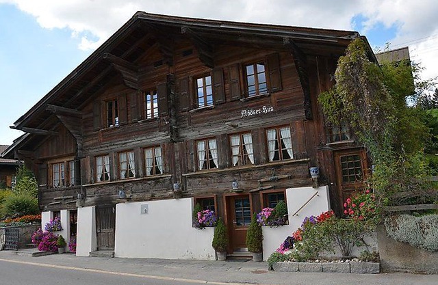 Apartment Mööserhus in Saanenmöser - 6 persons, 3 bedrooms