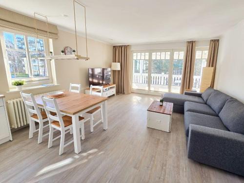 Klassik Schlafzimmer Und Balkon 