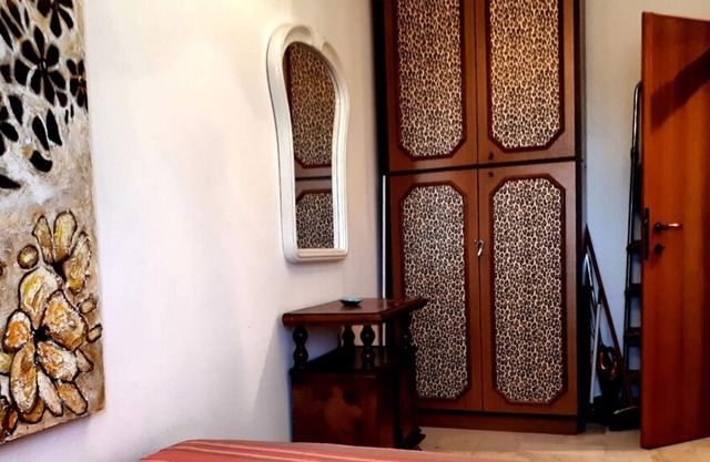 Large three-room apartment with excellent sea view in Comacchio