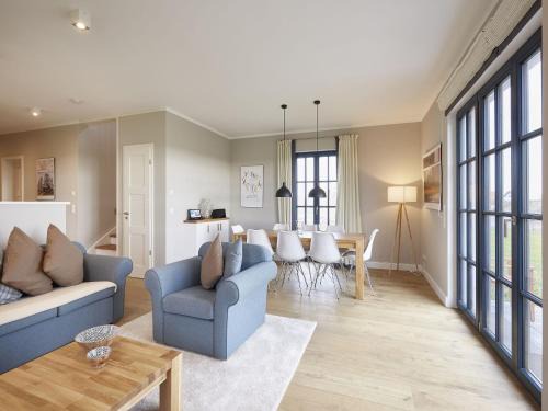Reetland am Meer - Luxus Reetdachvilla mit 3 Schlafzimmern, Sauna und Kamin F12 in Dranske