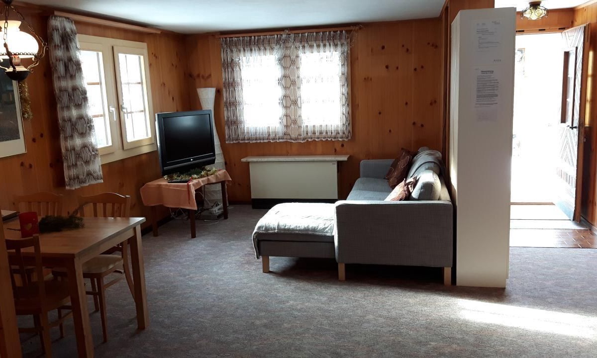 Ernen Apartment | Cosy chalet flat in Ernen