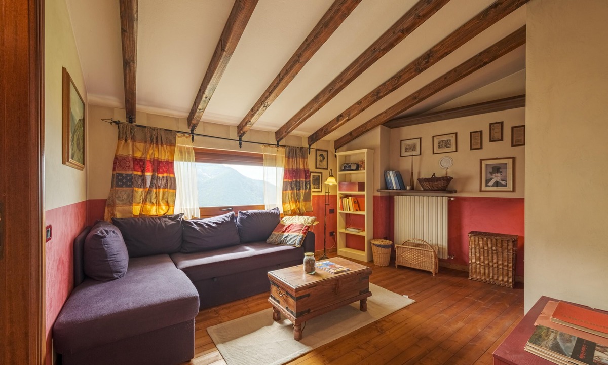 Adrara San Martino Apartment | Casa del Picchio in Adrara San Martino