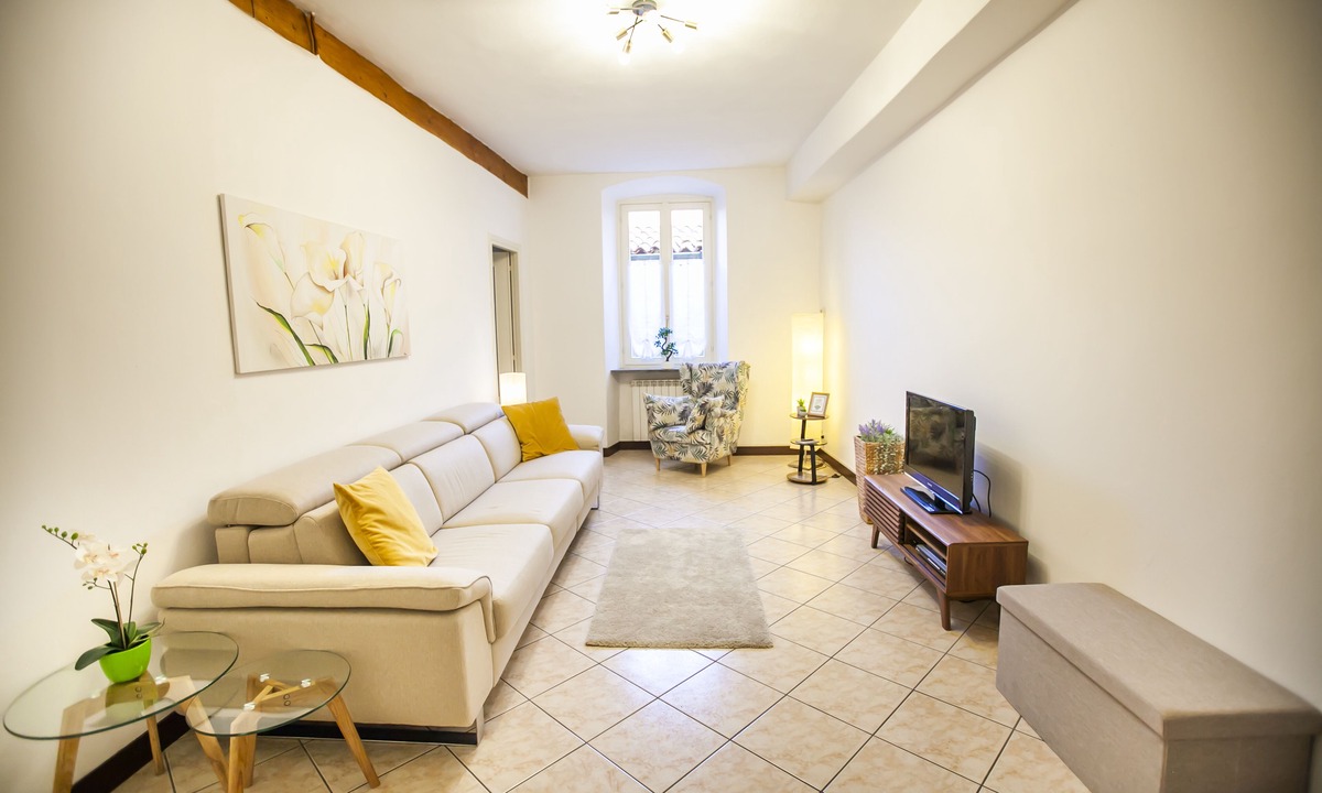 Como Apartment | Lakeside