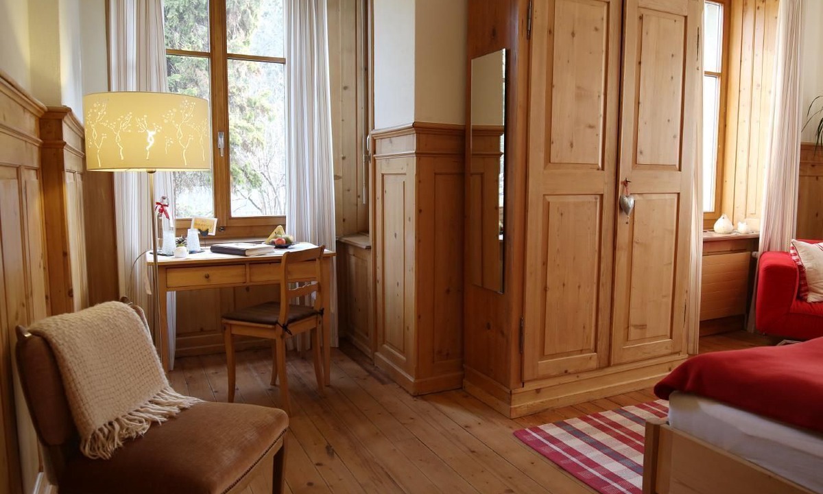 Chur Apartment | Stylish 1.5-room holiday flat in an art nouveau villa