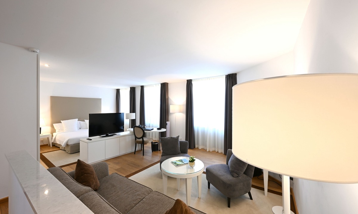 Cheserex Hotel | Château de Bonmont