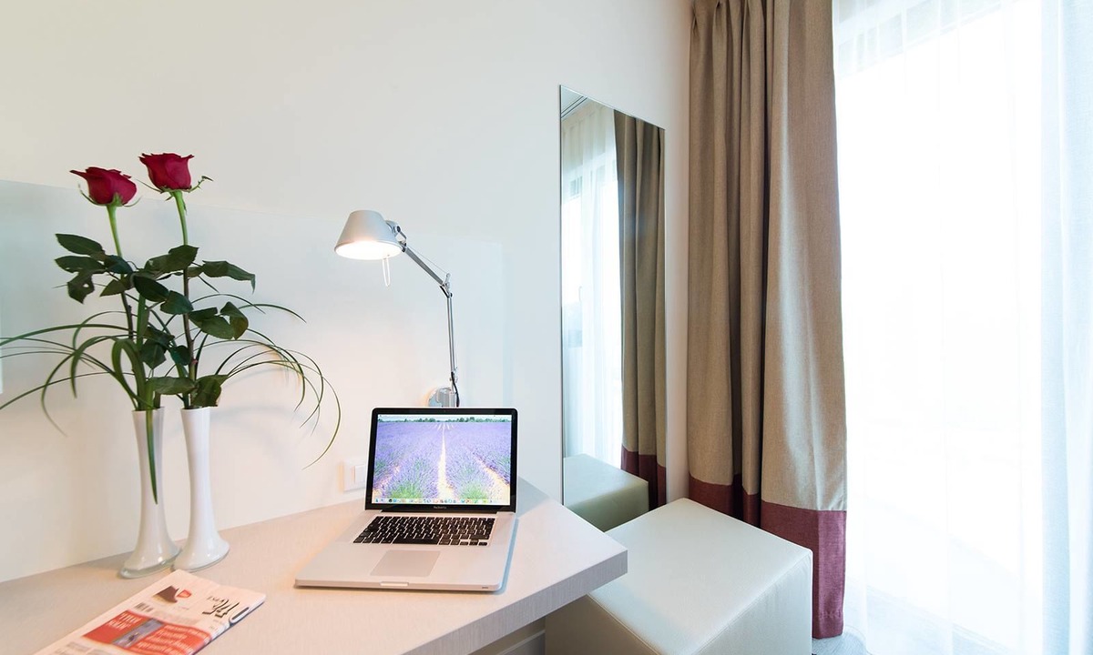 Cassinone Hotel | Airport Hotel