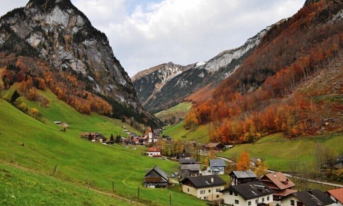 Isenthal Apartment | Vacation apartment -, above Lake Lucerne