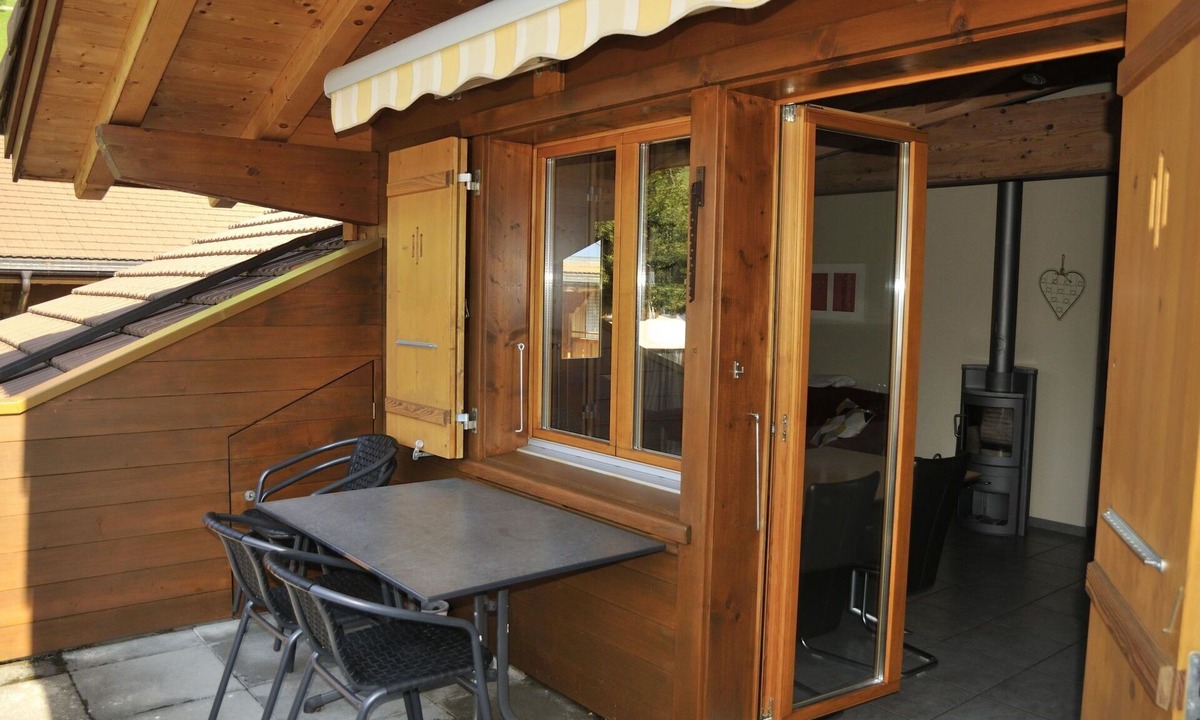 Adelboden Apartment | Lovely apartment for 5 people with WIFI, TV and balcony