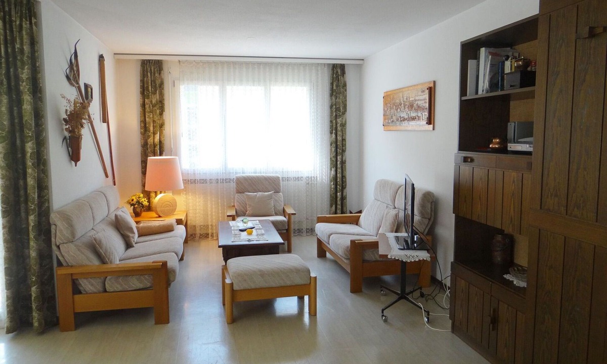 Engelberg Apartment | Beautiful apartment for 6 people with WIFI, TV, balcony and pets allowed