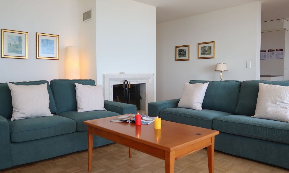 Montreux Apartment | Cosy apartment for 5 people with WIFI, TV, balcony, pets allowed and panoramic view