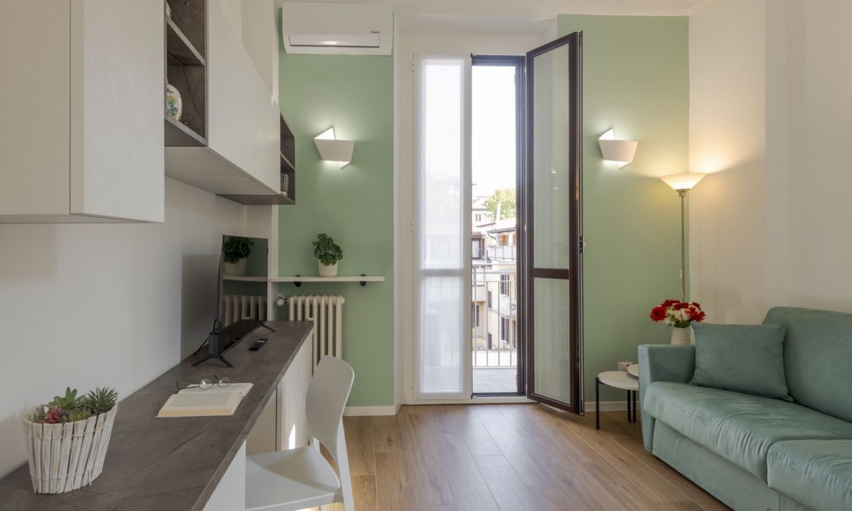 Ripamonti Corvetto Apartment | Pomponazzi, 19 - Two-room apartment in the Bocconi area