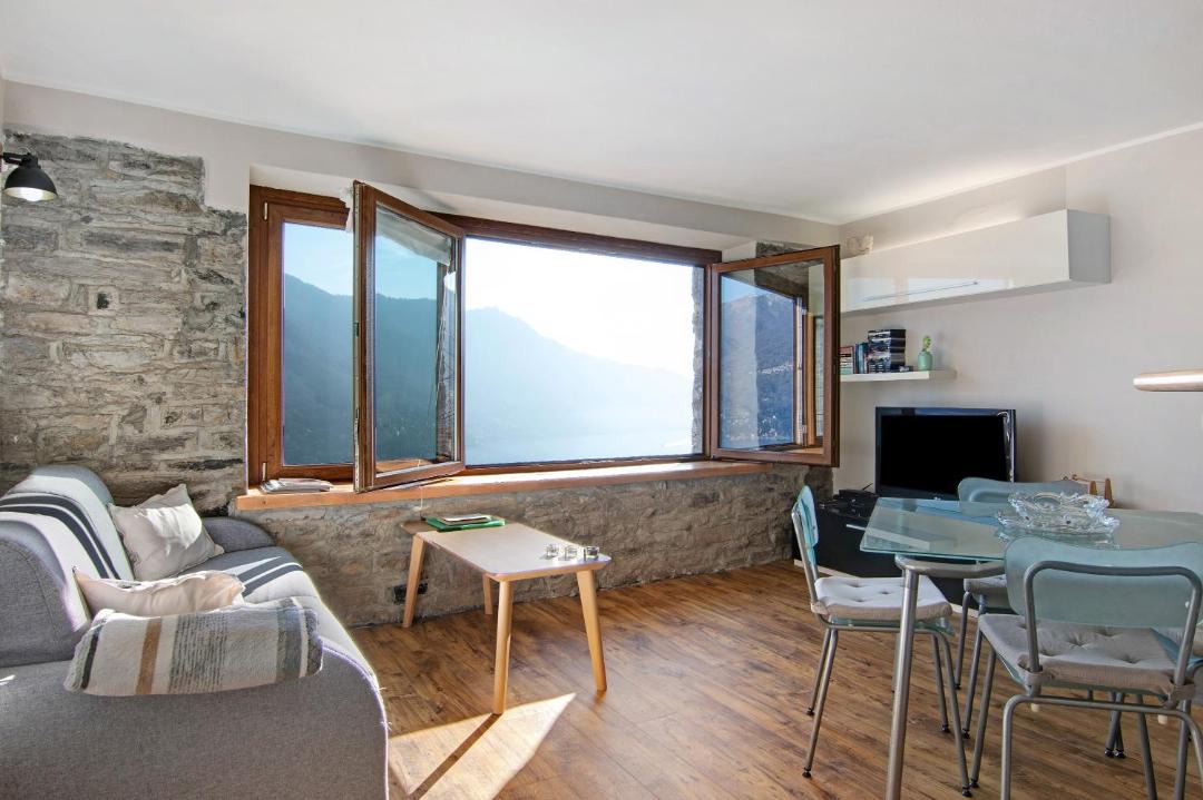 Moltrasio Apartment | Renovated Barn of the year 1500