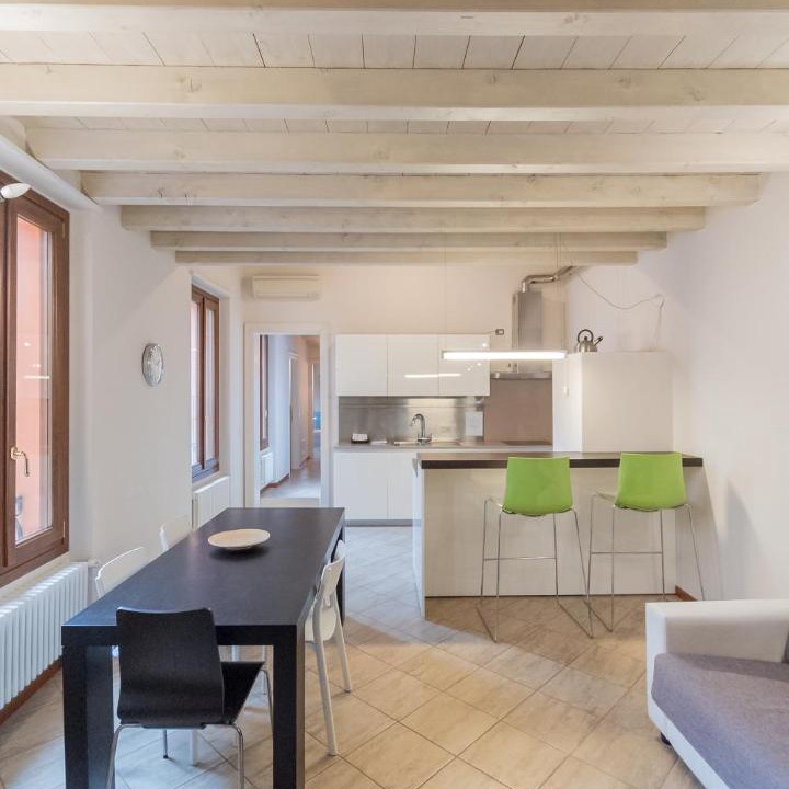 Centro Storico Nord Apartment | Trilocale Rua Sovera 85 - F&L Aparment