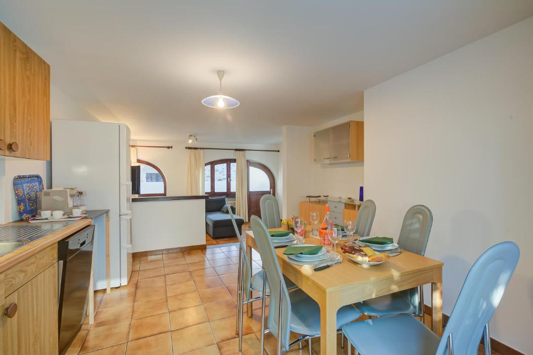 Gordola Apartment | Ca Cornocc with Private Terrace in Gordola - Happy Rentals