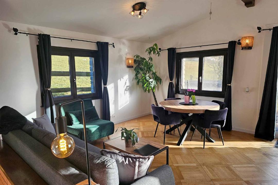 Siviriez Villa | Maison d'hôtes avec cinéma privé et bain nordique chauffé
