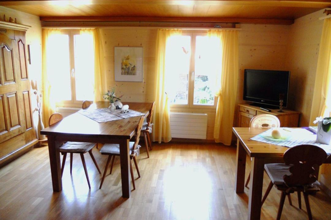 Hondrich Bed & Breakfast | BnB Haus Itten
