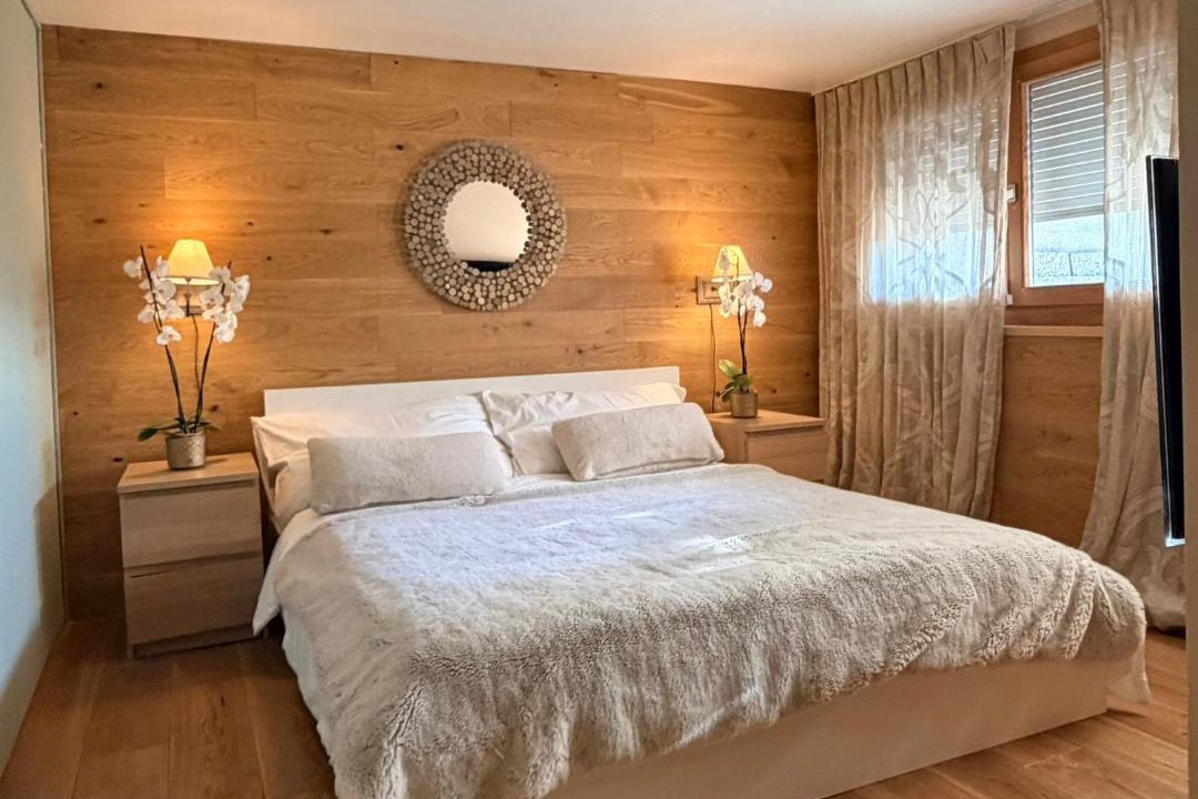 Cademario Apartment | FAMlLY APARTMENT WITH PRIVATE OUTDOOR POOL