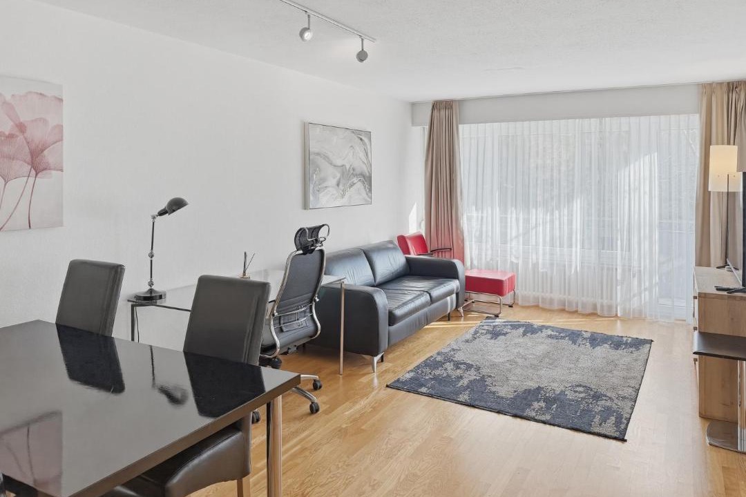 Hirslanden Apartment | Beautiful and very central 2BR flat - Sky3