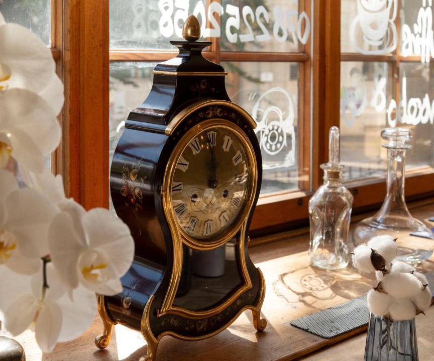 Le Locle Bed & Breakfast | Maison DuBois
