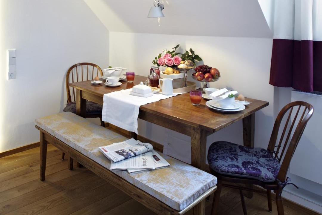 Altstadt Apartment | KönigsSCHLAF No5 - Barrierefrei, chic & gemütlich in der Altstadt