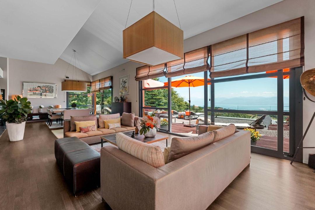 Arzier Villa | Exquisite 5-Bedroom Villa in Arzier for Families by GuestLee