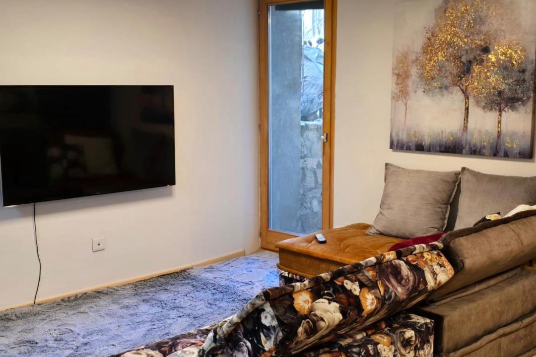 Orvin Apartment | Babylone