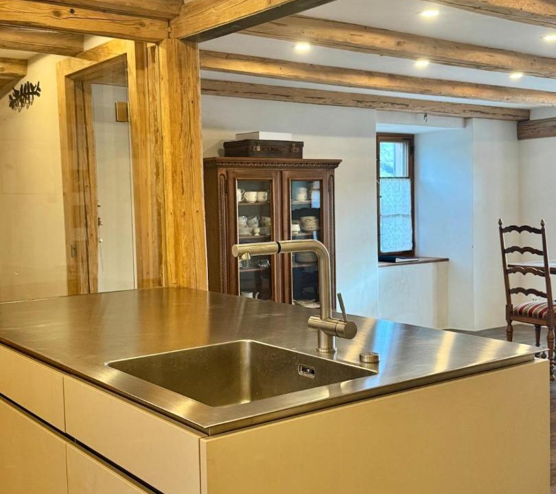 Horgen District House | Living on a animal sanctuary