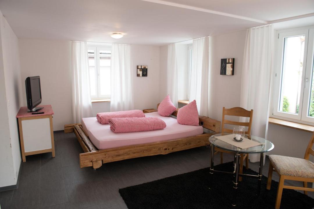 Maienfeld Hotel | Hirschen B&B