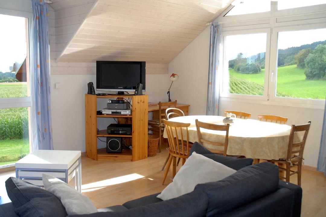Auvernier Apartment | Appartment Aux Lilas