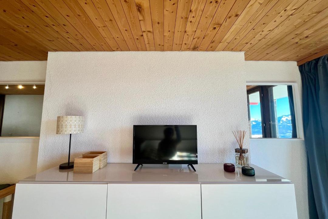 Alpe des Chaux Apartment | THE ALPINE STUDIO by the ski slopes & lake Frience