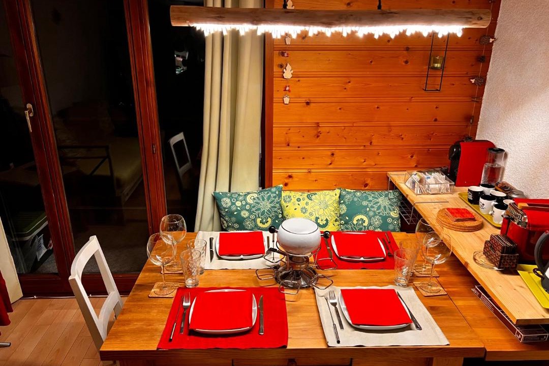 Leysin Apartment | "Le Ptit Nid" studio avec vue à couper le souffle à Leysin !