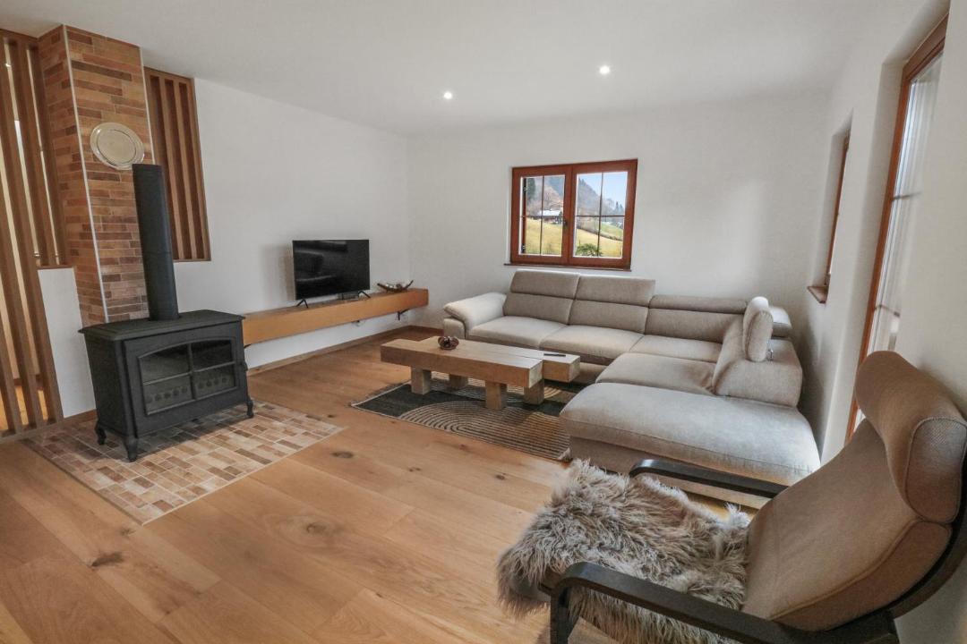 Ormont-Dessous Ski Chalet | Charmant et spacieux chalet moderne